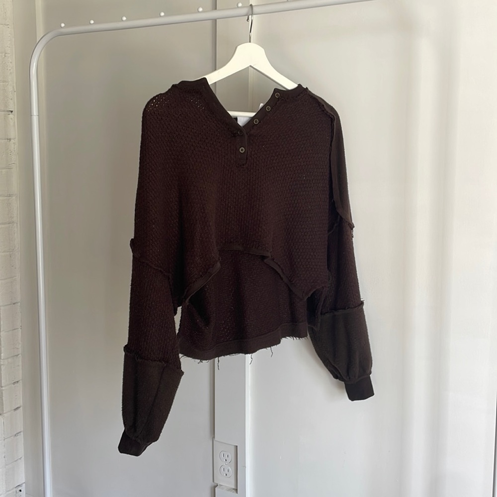 Urban Outfitters Crop sweater